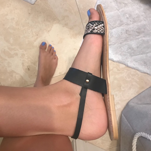 Sandals - Picture 2 of 5